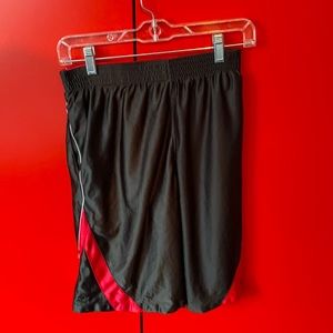 Reversible basketball shorts